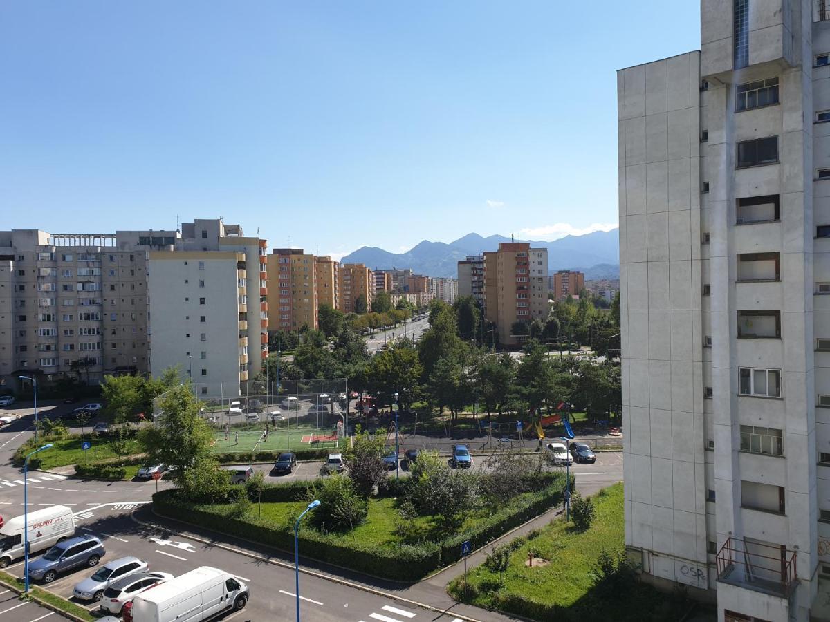 Hosthea Apartment *